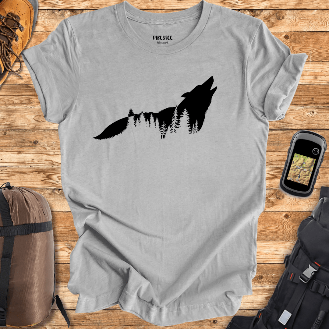 "Wolf Landscape" graphic T-shirt