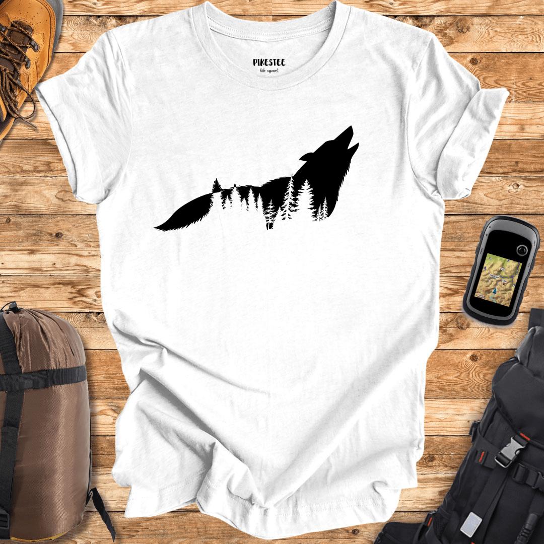 "Wolf Landscape" graphic T-shirt