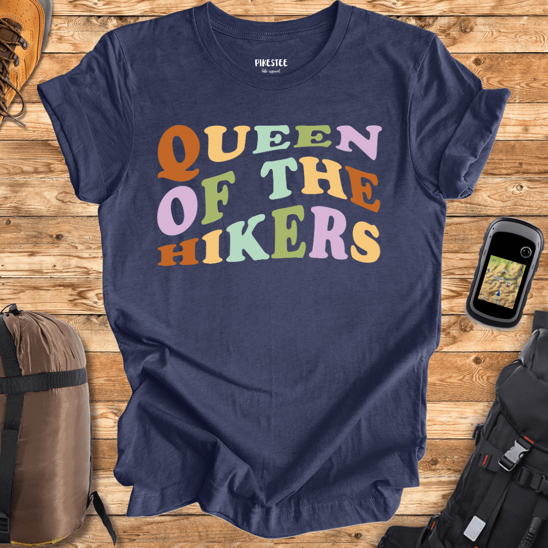 "Queen Of The Hikers" graphic T-shirt