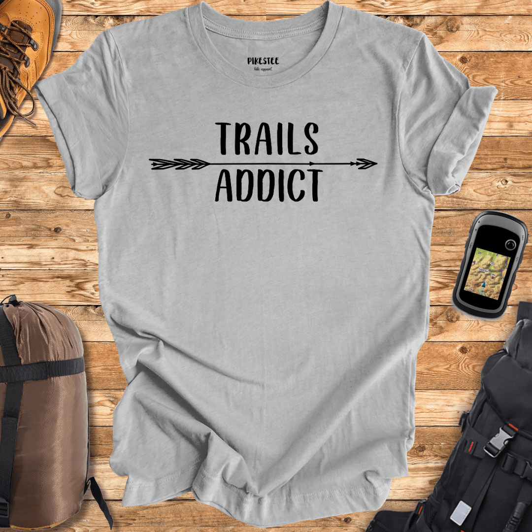 "Trails Addict" graphic T-shirt