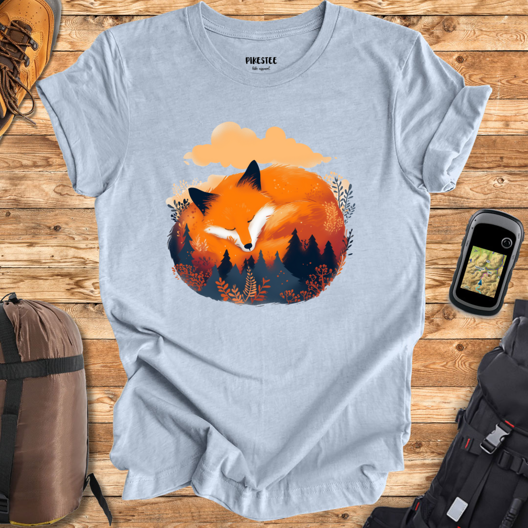 "Sleepy Fox" graphic T-shirt