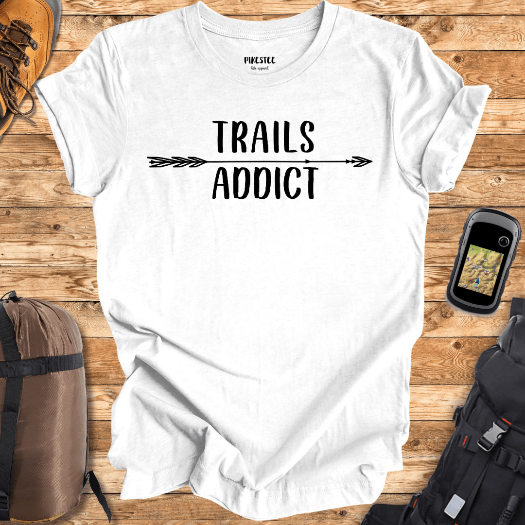 "Trails Addict" graphic T-shirt