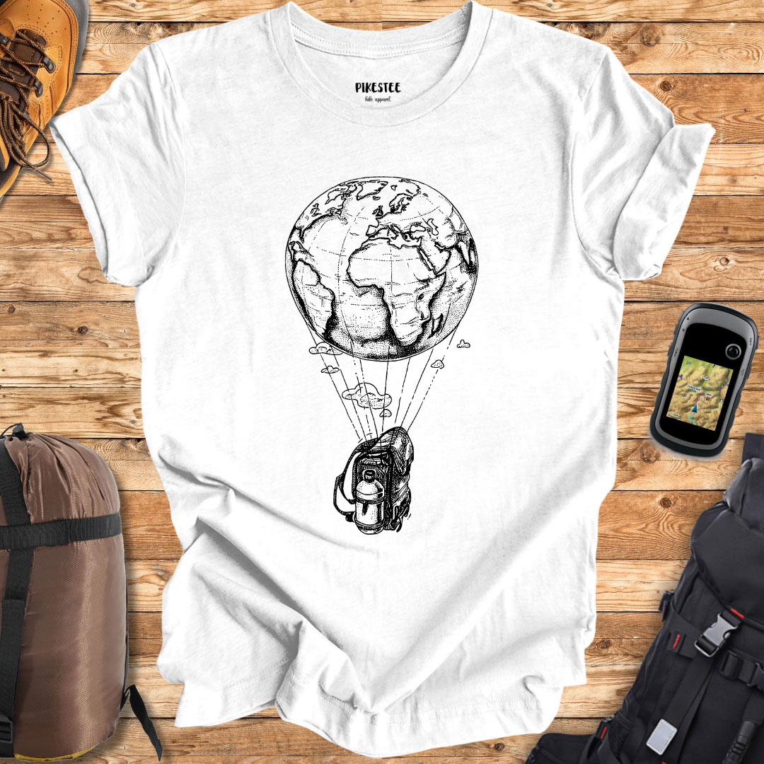 "Earth's backpack Hot Air Balloon" Graphic T-shirt