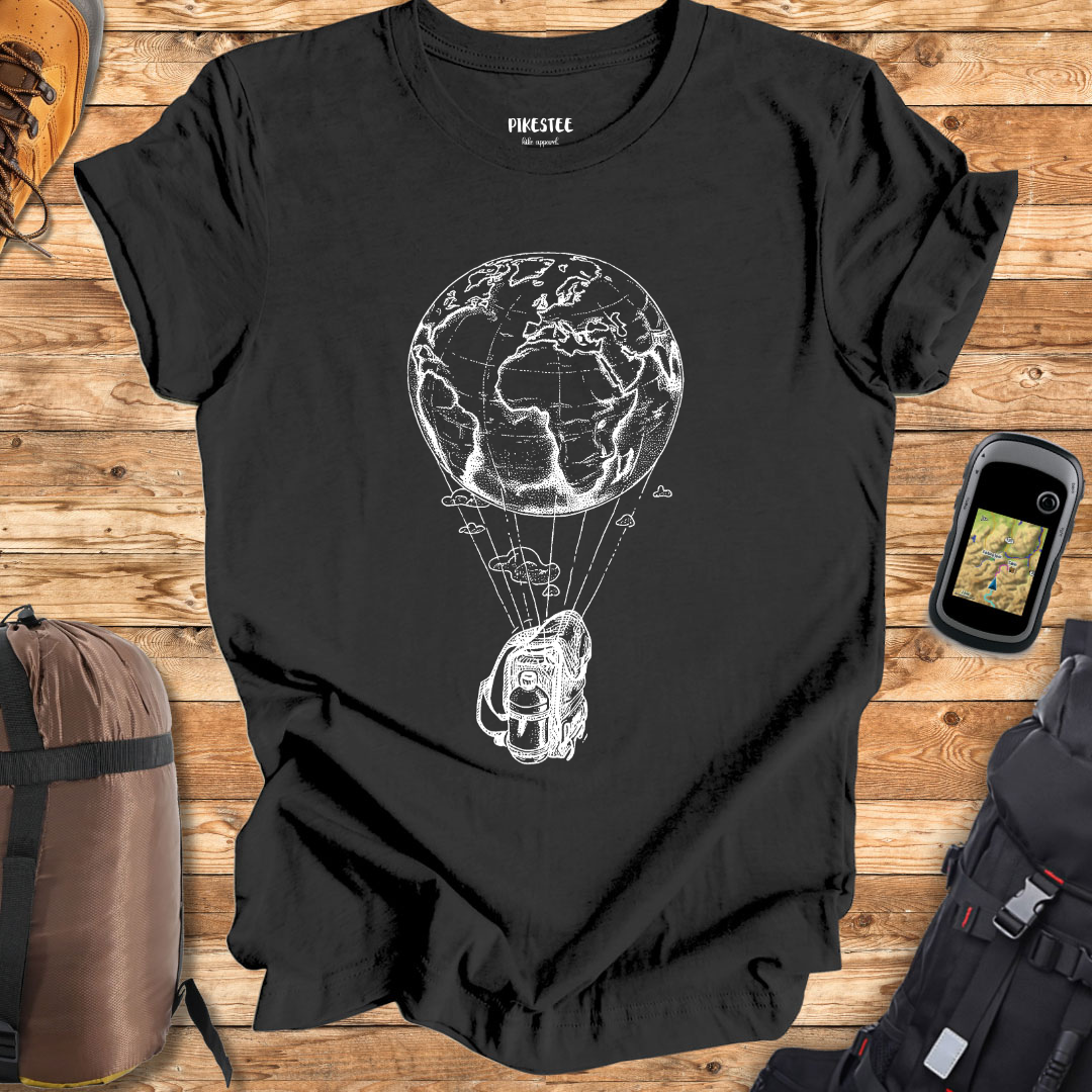 "Earth's backpack Hot Air Balloon" Graphic T-shirt