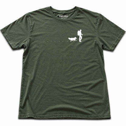 Hiker and Dog Path (manà T-shirt - Military Green