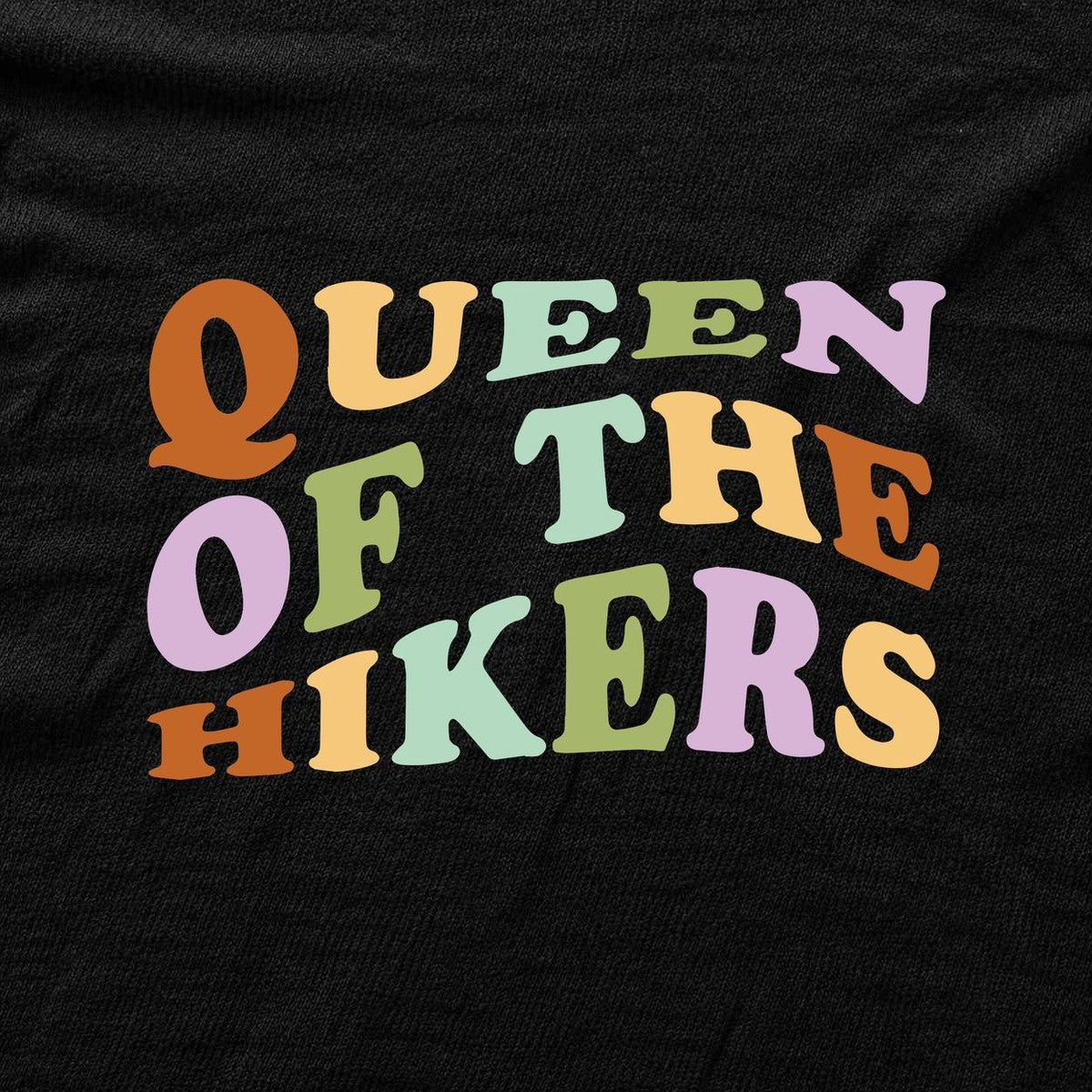 "Queen Of The Hikers" graphic T-shirt - Black - hero